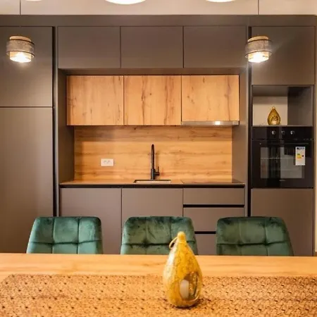 Daire With Parking Space Finida, - 24104 Umag