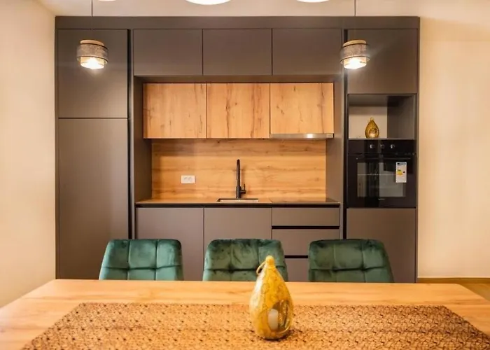 Daire With Parking Space Finida, - 24104 Umag