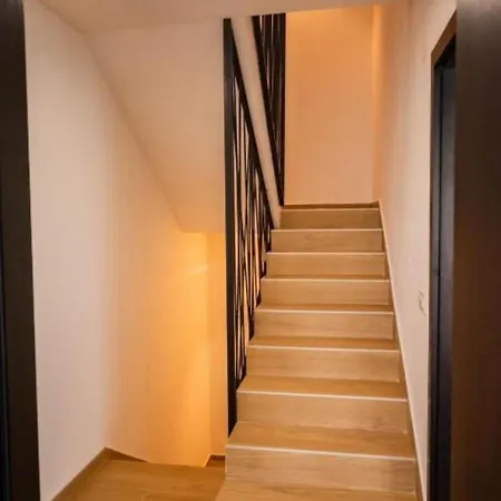 With Parking Space Finida, - 24104 *