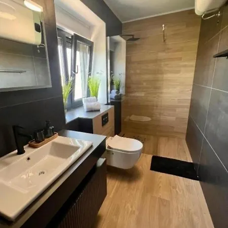 Apartamento With Parking Space Finida, - 24104 Umag