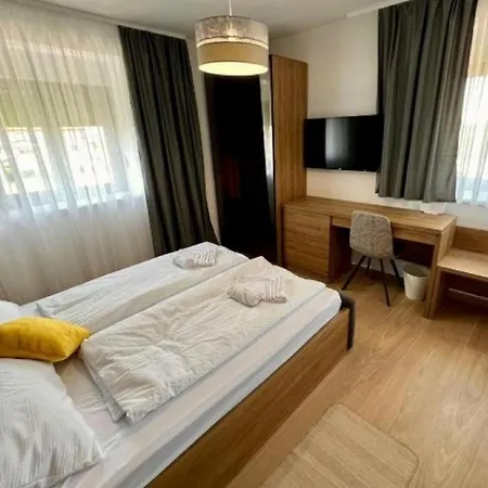With Parking Space Finida, - 24104 *