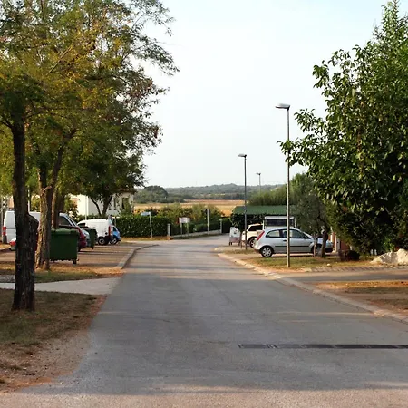 With Parking Space Finida, - 24104 Apartament